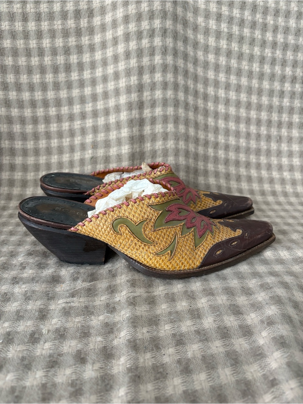 VINTAGE BCBGIRLS WESTERN SNAKE LEATHER POINTED TOE MULES WOMENS 9.5